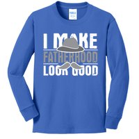 I Make Fatherhood Look Good Gift Funny Father's Day Quote Gift Kids Long Sleeve Shirt