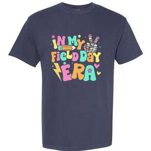 In My Field Day Era Groovy Field Day For Teacher Garment-Dyed Heavyweight T-Shirt