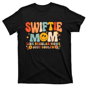 Its Me Hi Im The Cool Mom Its Me Retro Groovy Mothers Day T-Shirt