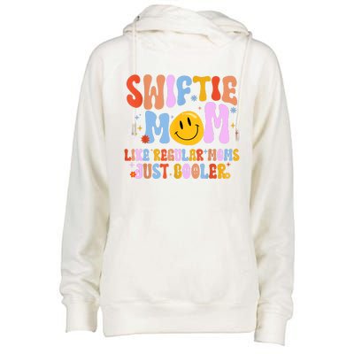 Its Me Hi Im The Cool Mom Its Me Retro Groovy Mothers Day Womens Funnel Neck Pullover Hood