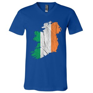 Ireland Map Irish Flag Ireland Trip Souvenir Irish Roots Cool Gift V-Neck T-Shirt