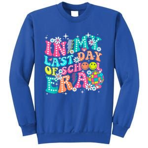 In My Last Day Of School Era Teacher Hello Summer Gift Sweatshirt