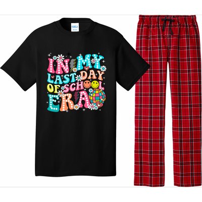 In My Last Day Of School Era Groovy Retro Graduate Funny Funny Gift Pajama Set