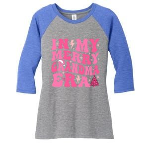 In My Merry Grandma Era Groovy Pink Christmas Grandma Gift Women's Tri-Blend 3/4-Sleeve Raglan Shirt