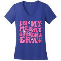 In My Merry Grandma Era Groovy Pink Christmas Grandma Gift Women's V-Neck T-Shirt