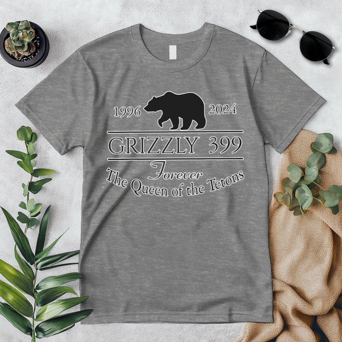 In Memory Of Bear 399 Forever Queen Of The Tetons Premium T-Shirt