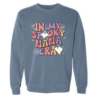 In My Spooky Nana Era Halloween Ghost Retro Groovy Grandma Cool Gift Garment-Dyed Sweatshirt