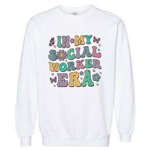 In My Social Worker Era Retro Groovy School Social Worker Garment-Dyed Sweatshirt