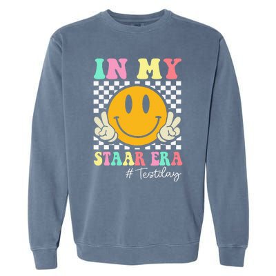 In My Staar Era Retro Smile Teacher Testing Test Day Garment-Dyed Sweatshirt