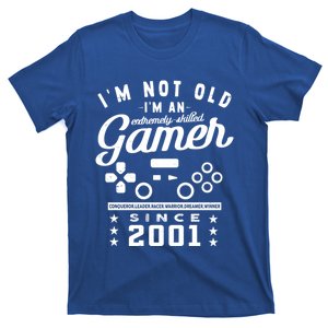 IM Not Old IM A Skilled Gamer 2001 Videogame Gaming Gift T-Shirt