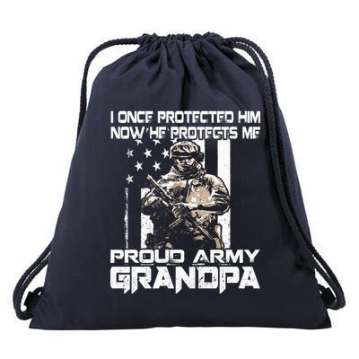 I Once Protected Him Now He Protects Me Proud Army Grandpa Drawstring Bag