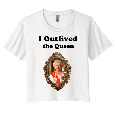 I Outlived The Queen Women's Crop Top Tee