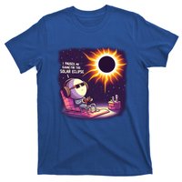 I Paused My Game For This Solar Eclips Design Gift T-Shirt