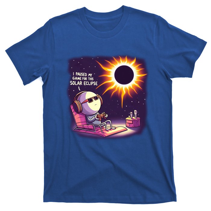 I Paused My Game For This Solar Eclips Design Gift T-Shirt