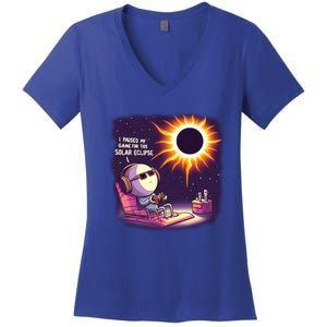 I Paused My Game For This Solar Eclips Design Gift Women's V-Neck T-Shirt