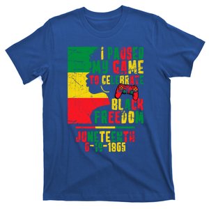 I Paused My Game To Celebrate Juneteenth Gaming Gamer Afro Gift T-Shirt