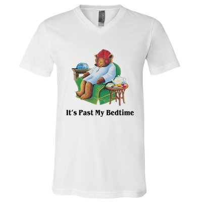 ItS Past My Bedtime Funny Bear Lover Gifts V-Neck T-Shirt