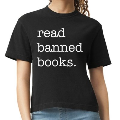 I Read Banned Books I'm With The Banned Books Lovers Comfort Colors Boxy T-Shirt