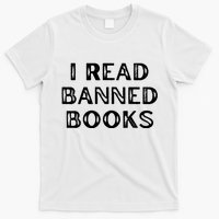 I Read Banned Books Im With The Banned Vintage Retro T-Shirt