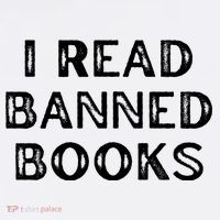 I Read Banned Books Im With The Banned Vintage Retro T-Shirt