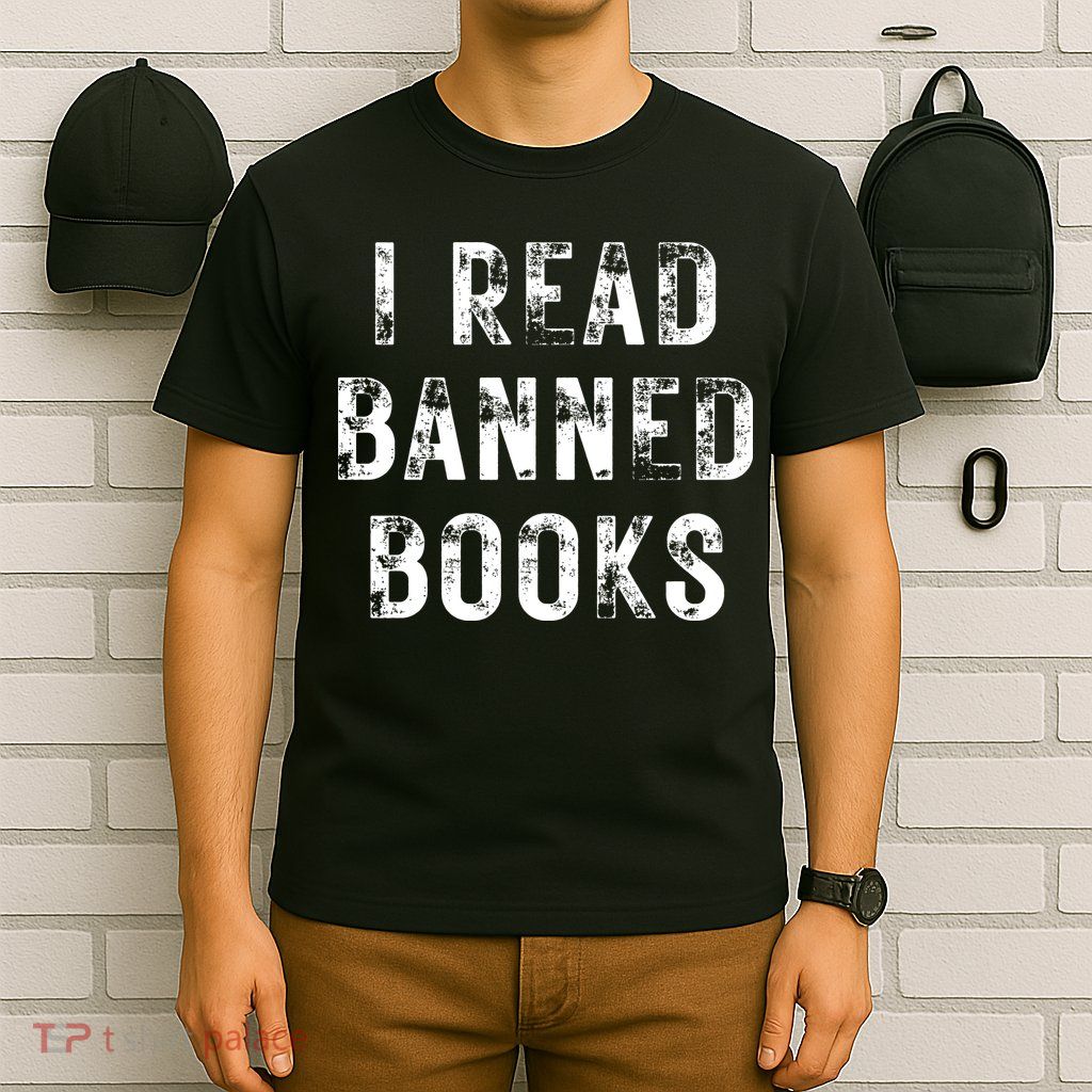 I Read Banned Books Im With The Banned Vintage Retro T-Shirt