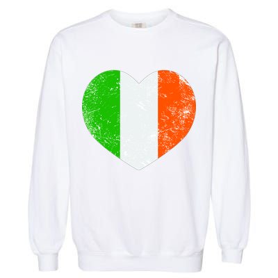 Ireland heart retro flag - St Patricks Day Garment-Dyed Sweatshirt