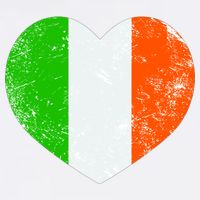 Ireland heart retro flag - St Patricks Day Garment-Dyed Sweatshirt