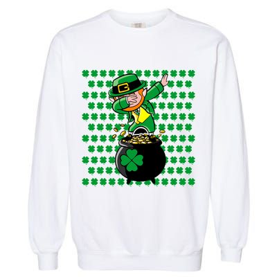 Irish Dabbing Leprechaun Shamrocks Funny Dab St. Patrick's Day Garment-Dyed Sweatshirt