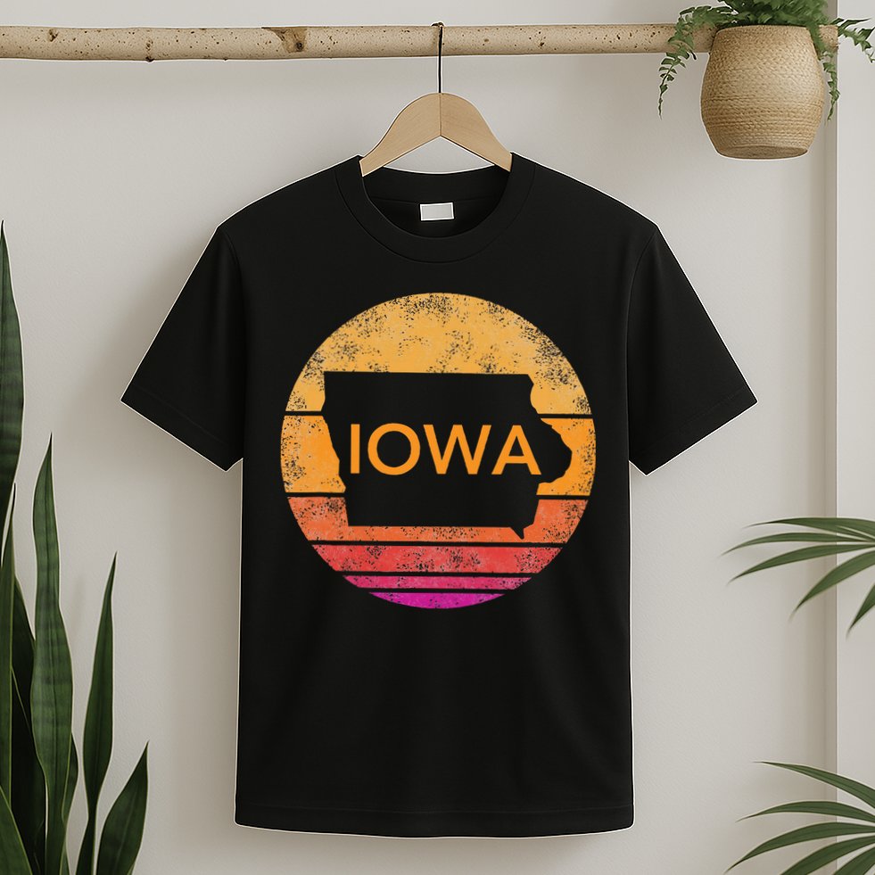 Iowa Retro Sunset  State Of Iowa Outline T-Shirt