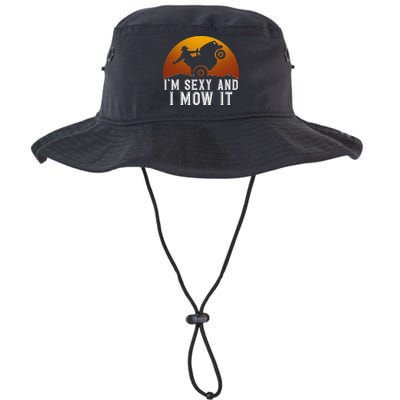 IM Sexy And I Mow It Lawnmower Lawn Mowing Gardener Bucket Hat
