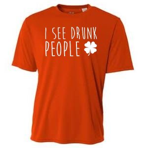 I See Drunk People Funny St Patricks Day Cooling Performance Crew T-Shirt