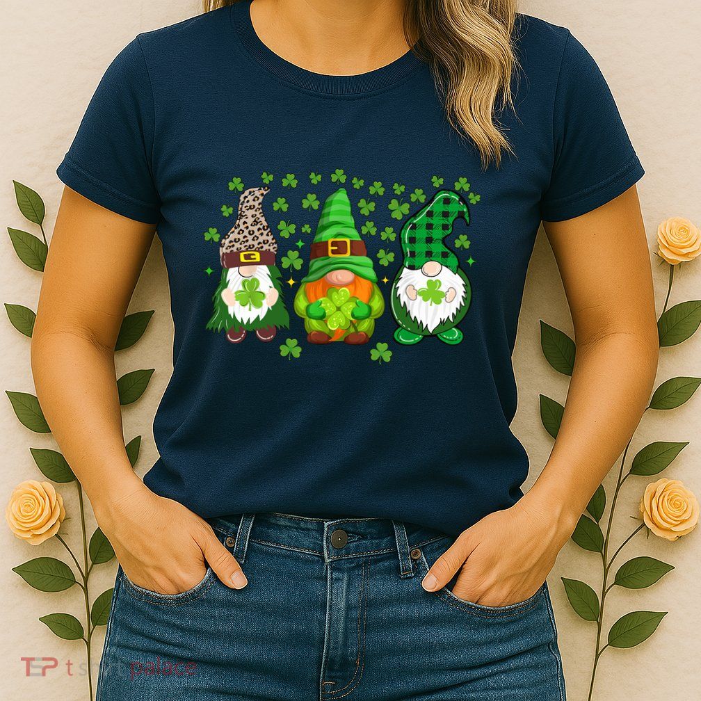 Irish Shamrock Happy St Patrick's Day Gnome Shamrock Womens T-Shirt