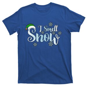 I Smell Snow Cute Snowflakes Snowy Winter Christmas Gift T-Shirt