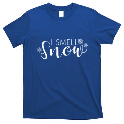 I Smell Snow Winter Clothes Gift T-Shirt