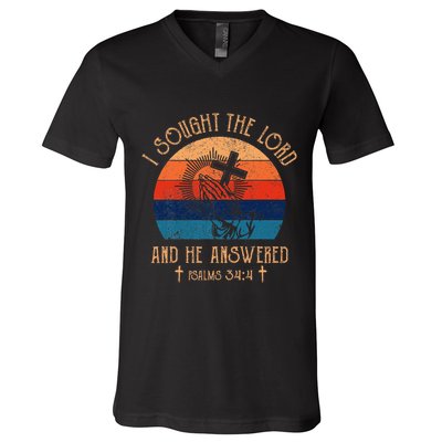 I Sought The Lord And He Answered Me Cross Bible V-Neck T-Shirt