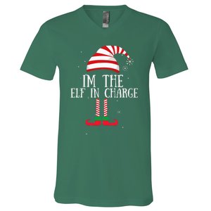 IM The Elf In Charge Christmas Gift Group Family Matching V-Neck T-Shirt