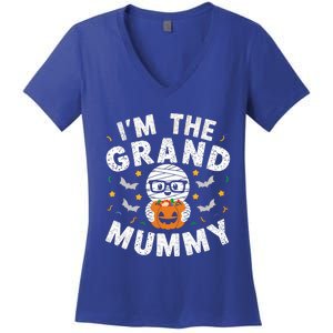 IM The Grand Mummy Halloween Mummy Costume Grandparent Gift Women's V-Neck T-Shirt