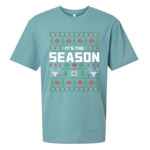 ItS The Season Reindeer Holiday Winter Vibes Christmas Meaningful Gift Sueded Cloud Jersey T-Shirt