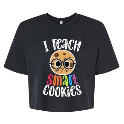 I Teach Smart Cookies Funny Cute Back To School Teacher Gift Bella+Canvas Jersey Crop Tee