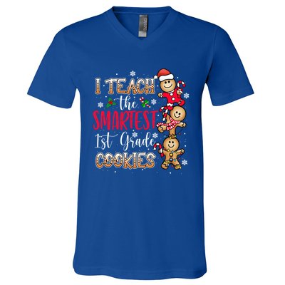 I Teach The Smartest Cookies 1St Grade Teacher Christmas Gift V-Neck T-Shirt