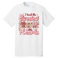 I Teach The Sweetest Hearts Retro Teacher Valentines Day Tall T-Shirt