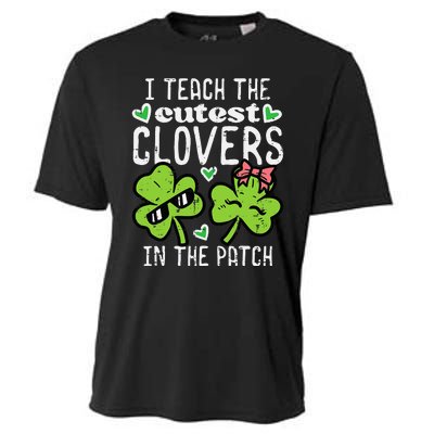 I Teach The Cutest Clovers In Patch St Patricks Day Teacher Cooling Performance Crew T-Shirt