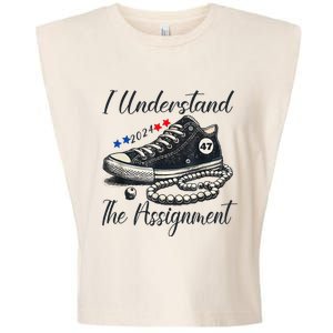 I Understand The Assignment Chucks And Pearls Election 2024 Garment-Dyed Women's Muscle Tee