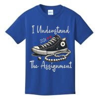 I Understand The Assignment Chucks And Pearls Kamala Harris 2024 Kids T-Shirt