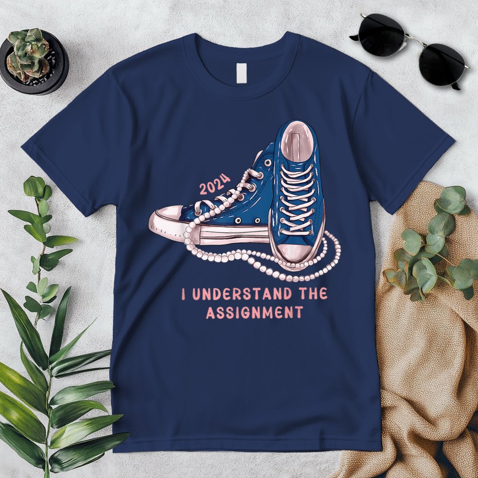 I Understand The Assignment Vote Blue Election 2024 Kamala Harris 2024 Premium T-Shirt