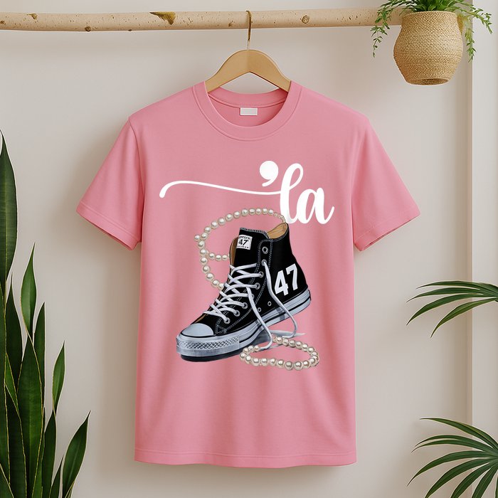 I Understand The Assignment Chucks And Pearls Election 2024 T-Shirt