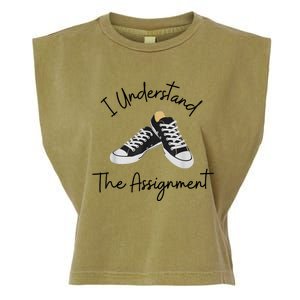 I Understand The Assignment Chucks And Pearls Election 2024 Garment-Dyed Women's Muscle Tee