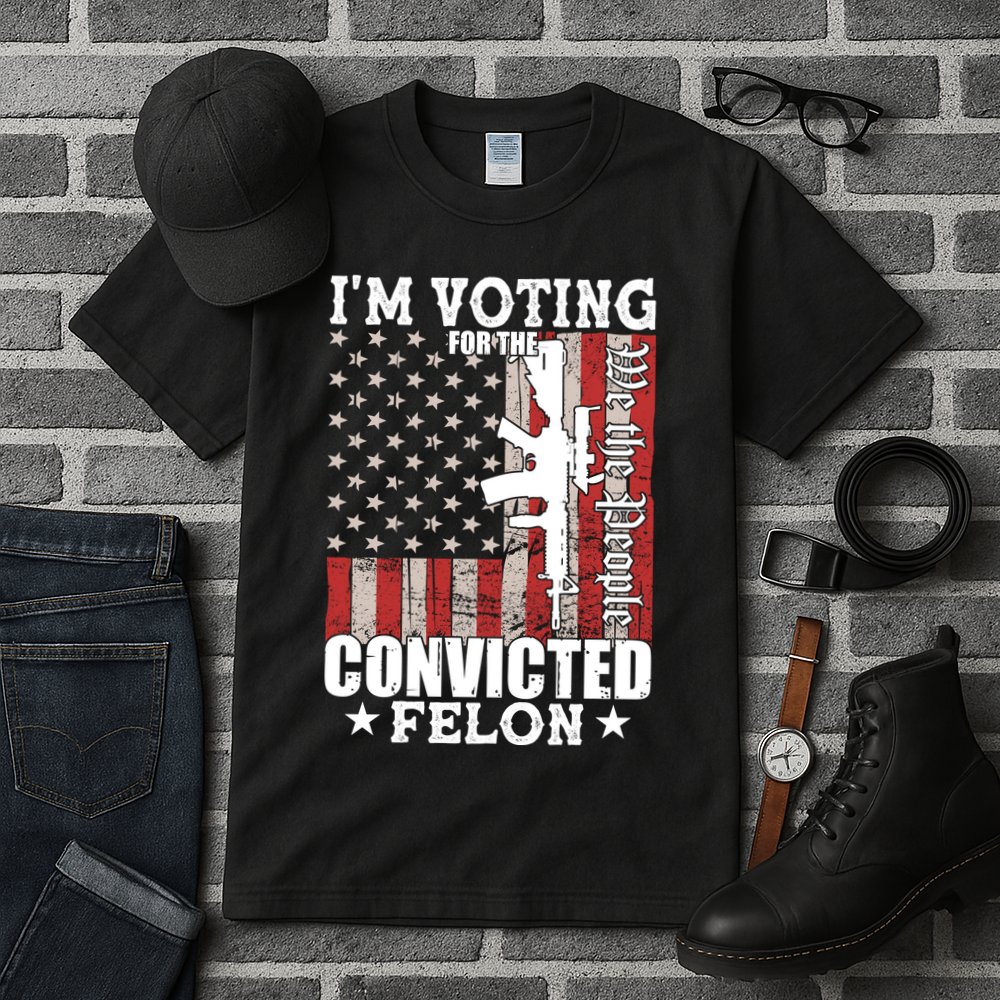 Im Voting For The Convicted Felon We The People Usa Flag Tall T-Shirt