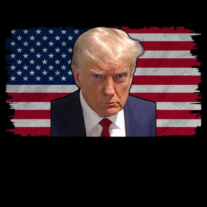 Im Voting For A Convicted Felon Coffee Mug