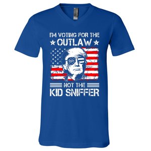 IM Voting For The Outlaw Not The Ki.D Sniffer Trump 2024 V-Neck T-Shirt